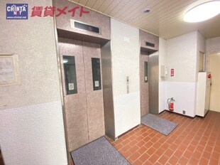 ロイヤルハイツ白子駅の物件外観写真